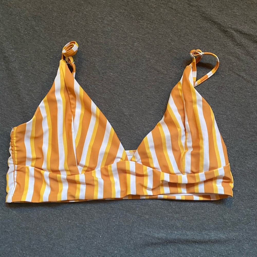 SHEIN Bikini Top